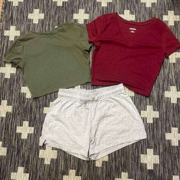 Champion Other - Champion Shorts Small & Wild Fable Small Cropped T Shirts (2) Set